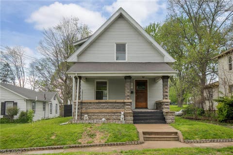 Homes For Sale - 2 Ohio Avenue<br/> Massillon, OH 44646