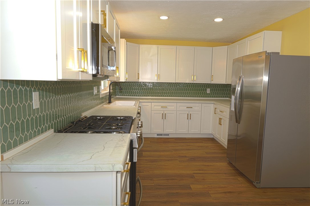 412 Alexander Avenue