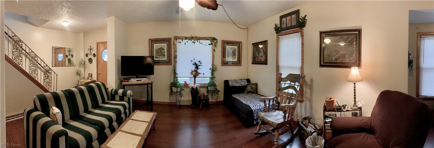 Lowellville Village - Residential