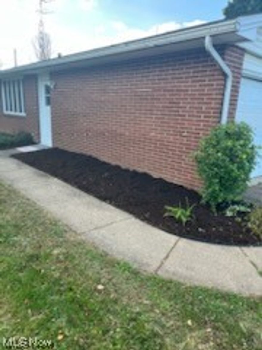 ALL BRICK NEWLY UPDATED, RANCH DUPLEX, Each unit features 3 LARGE bedrooms, fully applianced, C/A, attached garage, full basements, great rental history, one tenant just moved out, this side is now available for owner Occupied or renting for $1200 a month.