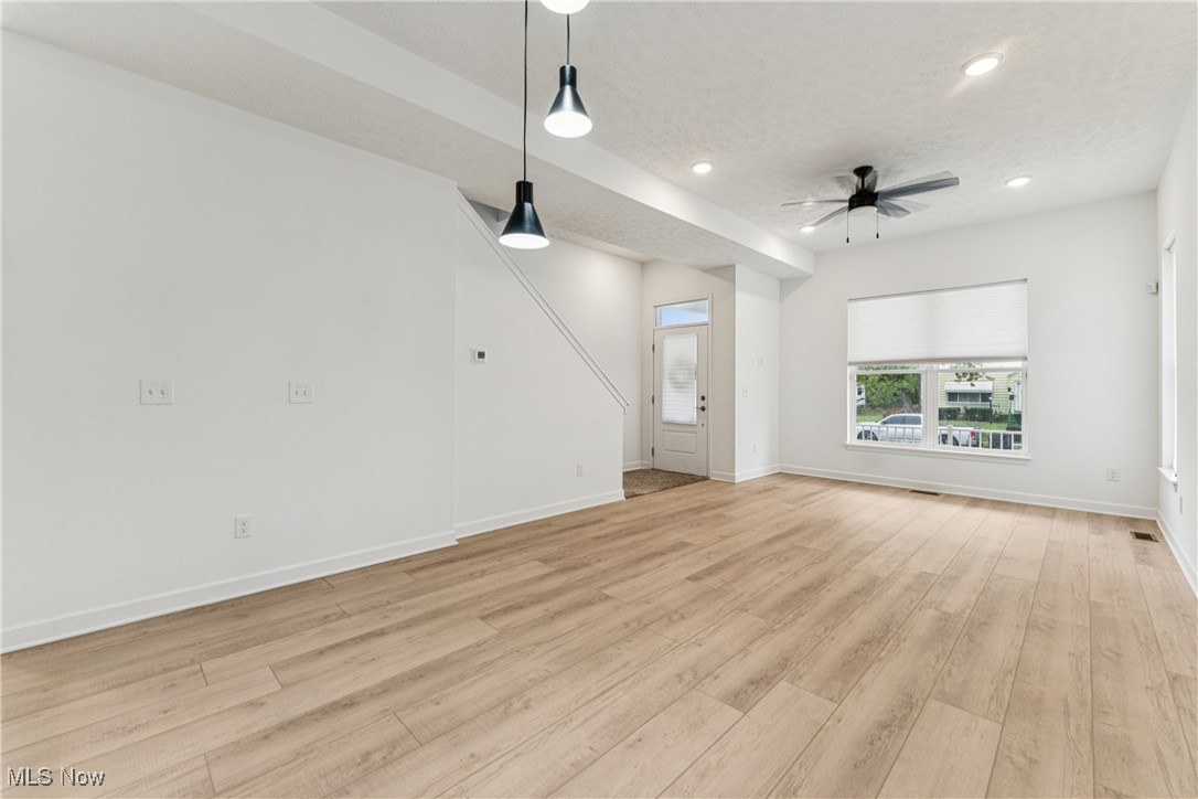 2244 E 100 th Street