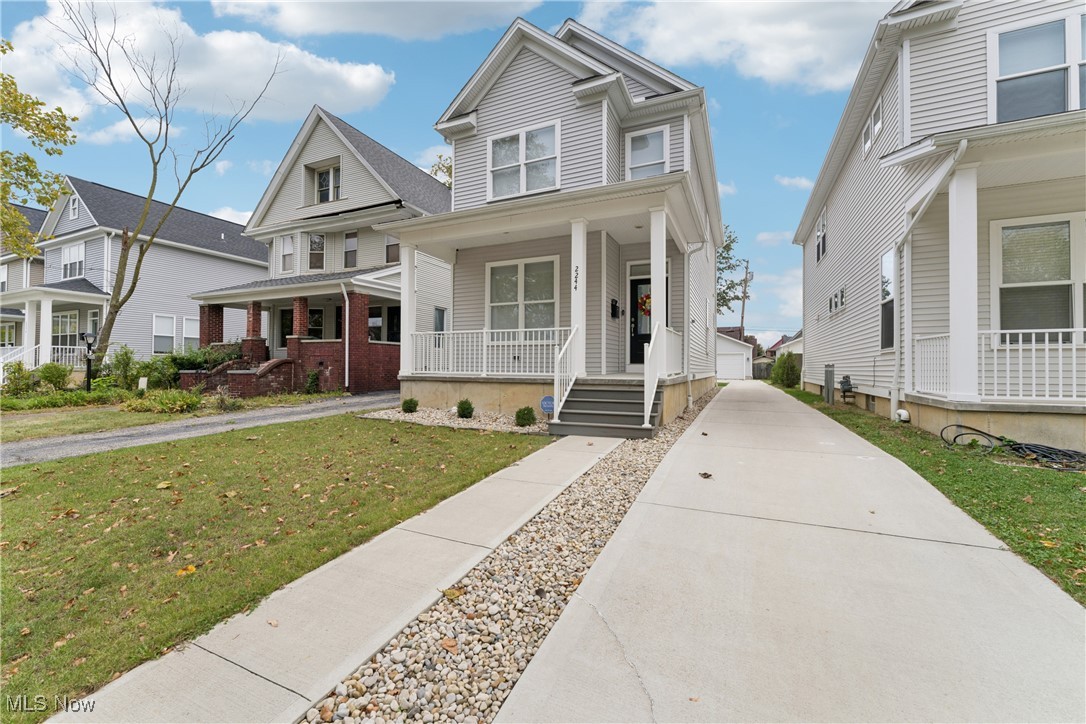 2244 E 100 th Street