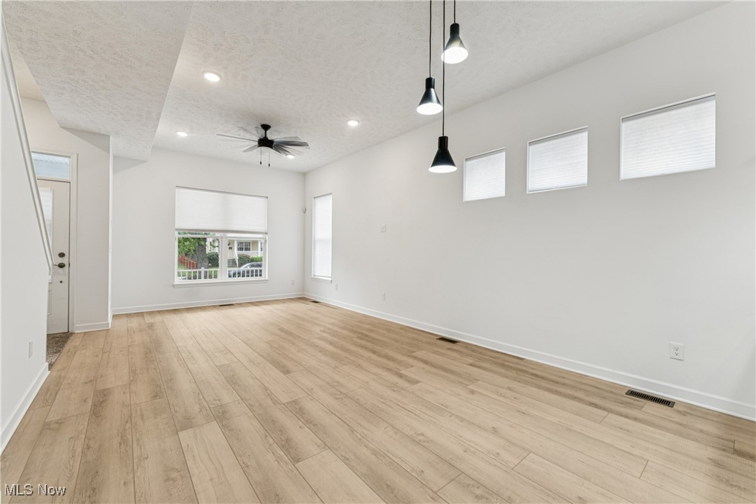 2244 E 100 th Street
