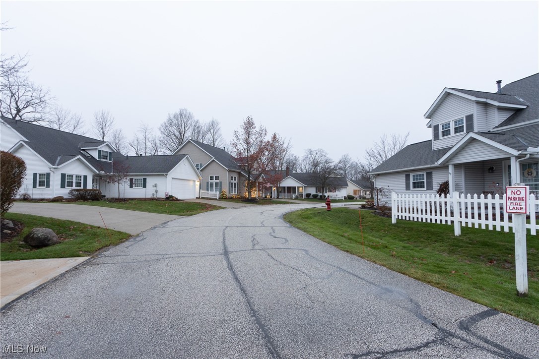 1435 Windrow Lane, Broadview Heights, Ohio image 9