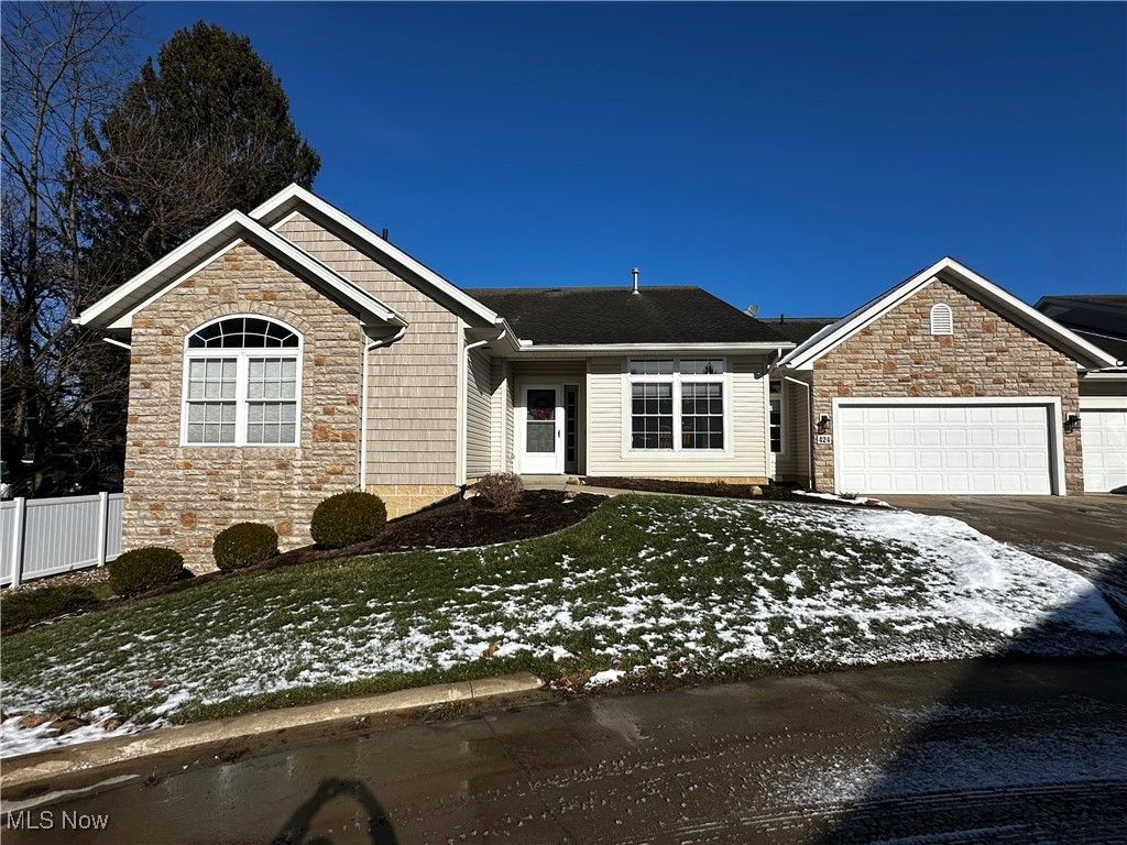 Photo of 2452 Barrington Way #424, Wooster, OH 44691 (MLS # 5183541)