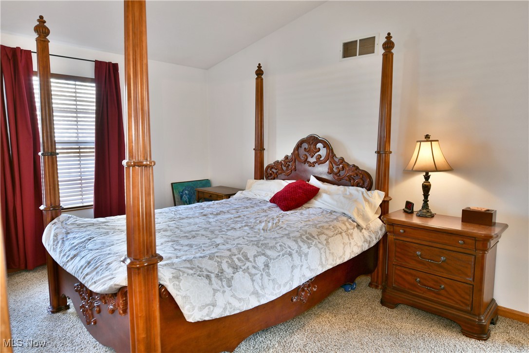 205 S Aspen Ct #2, Warren, Ohio image 24