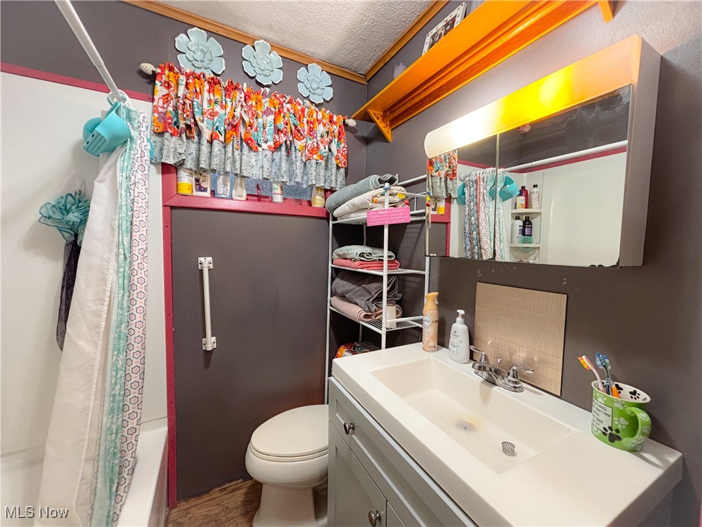 Lisbon, Ohio 44432, United States, 2 Bedrooms Bedrooms, ,1 BathroomBathrooms,Residential,Active,216646