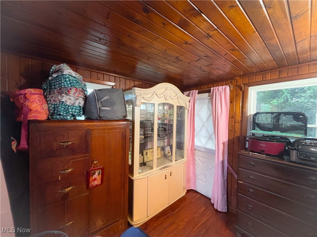 Lisbon, Ohio 44432, United States, 2 Bedrooms Bedrooms, ,1 BathroomBathrooms,Residential,Active,216646