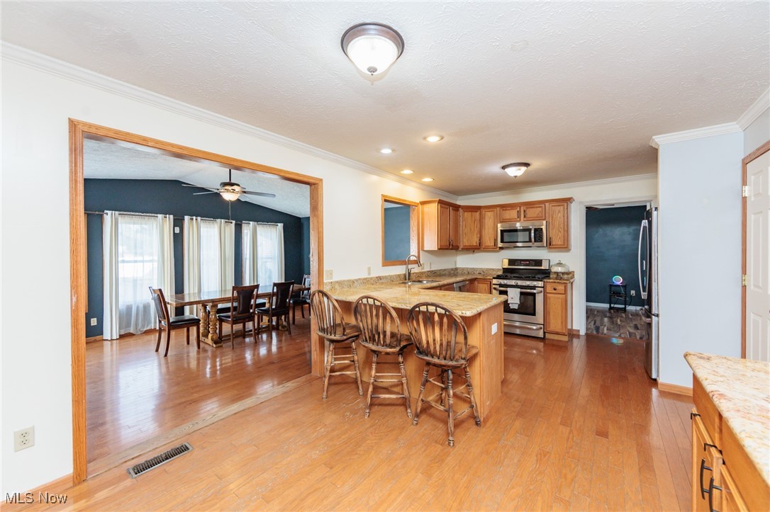 414 Alexis Drive, Elyria, Ohio image 5