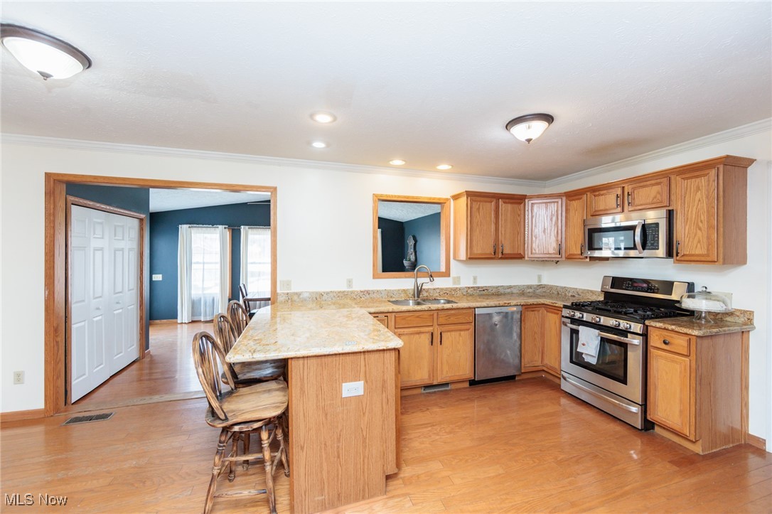 414 Alexis Drive, Elyria, Ohio image 6