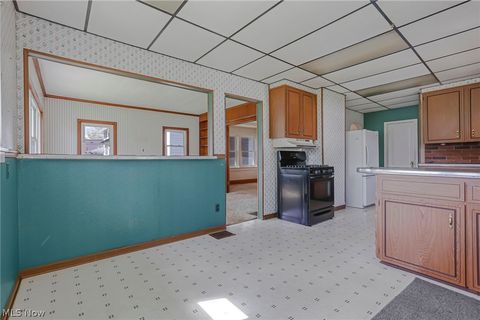 Tiny photo for 808 N 12th Street, Cambridge, OH 43725 (MLS # 5202862)