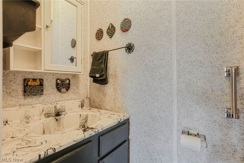 Tiny photo for 808 N 12th Street, Cambridge, OH 43725 (MLS # 5202862)