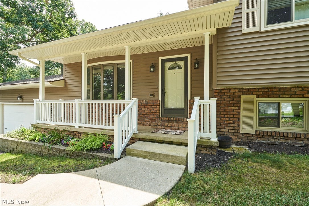 792 Jolson Avenue