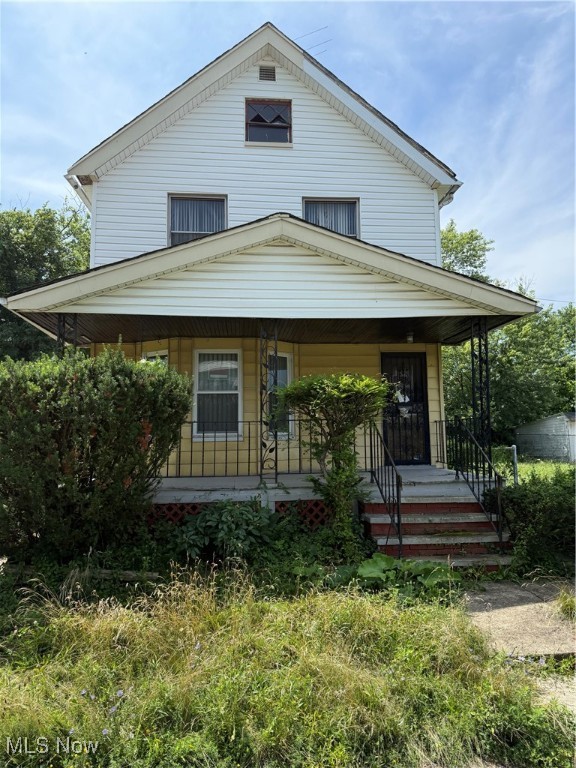 This East Cleveland property has good bones and great potential as a rental with the right touch. Exterior features include vinyl siding and some newer vinyl windows. Inside, it’s mostly cosmetic—some fresh carpet and paint will go a long way. Basement will need a new furnace and some electrical and plumbing work, as parts were stolen. Still, not a full rehab—just clean it up and get it cash-flowing. Motivated seller – bring all offers. Solid opportunity for an investor looking for value with minimal renovation.