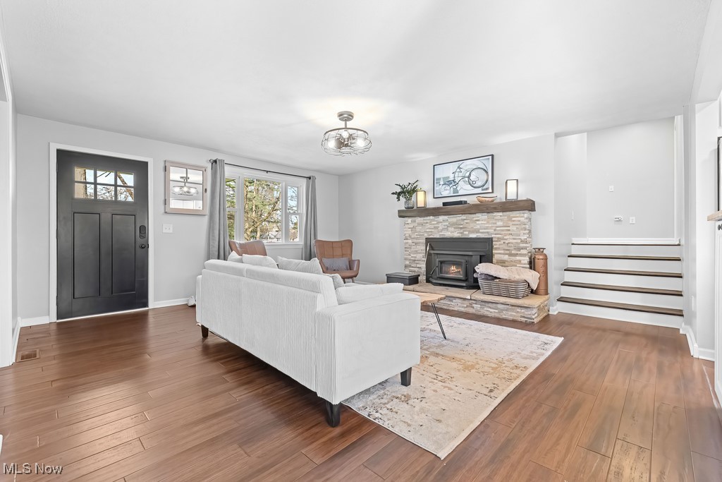 187 N Elm Avenue, Tallmadge, Ohio image 3