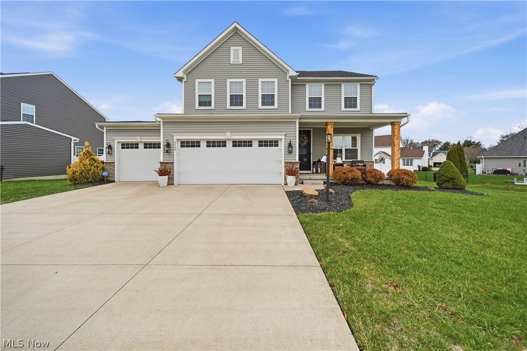 Photo of 3345 Sandgate Street NW, North Canton, OH 44720 (MLS # 5224066)