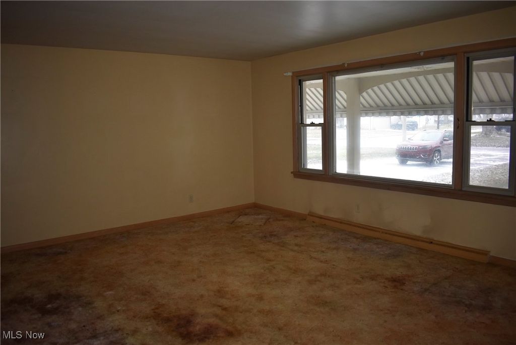 Photo of 1649 Lancaster Drive, Youngstown, OH 44511 (MLS # 5178910)