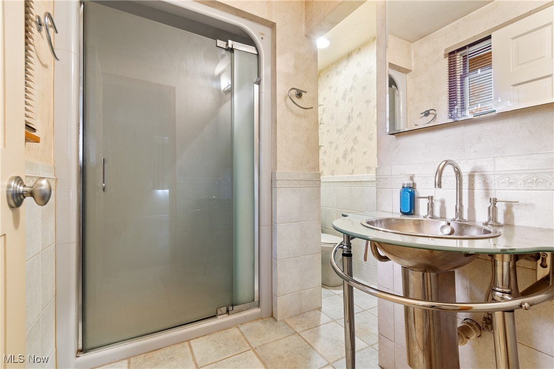 Hoover Lake Heights - Residential