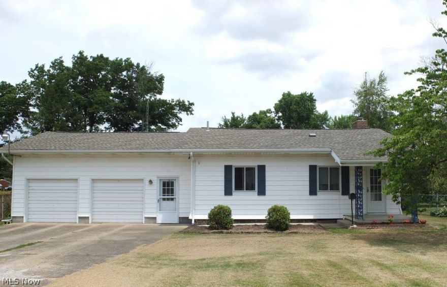 Great, quiet location for this 2 bedroom, 1 full bath home with a fenced-in backyard! Spacious formal living room has wood flooring, crown molding and a fireplace. Kitchen has crown molding, a breakfast bar and comes applianced with a refrigerator, range, oven and over the range microwave. Large bonus room would make a great sun room or dining room. Bedroom 1 and 2 have crown molding, wood flooring, large tandem closet and Jack and Jill full bath with updated vanity and solid surface countertop. 2 car oversized attached garage, too. Fully fenced-in backyard has a large storage shed and patio. Call today for a private showing!