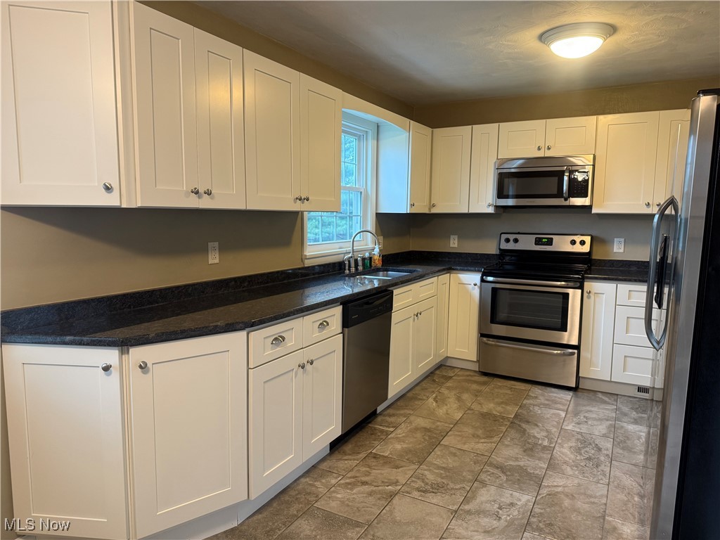 8542 Van Drive, Poland, Ohio image 4