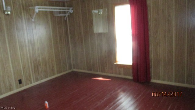 Coshocton County Agricultural - Residential