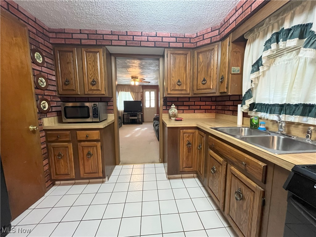 138 Dangel Avenue, Akron, Ohio image 9