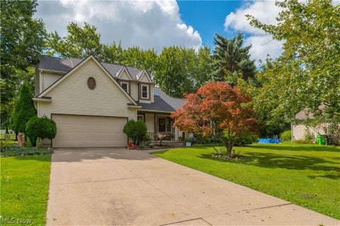 Tiny photo for 817 Quail Hollow Circle, Avon Lake, OH 44012 (MLS # 5239708)