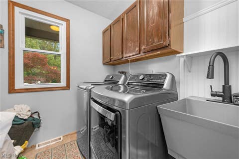 Tiny photo for 817 Quail Hollow Circle, Avon Lake, OH 44012 (MLS # 5239708)