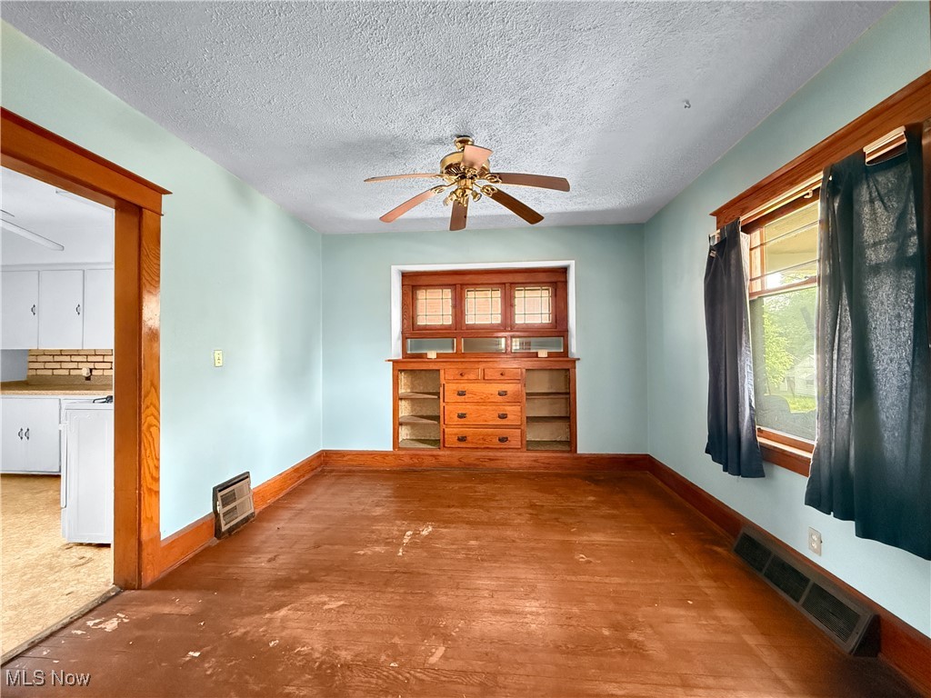 208 N Maryland Avenue, Youngstown, Ohio image 5