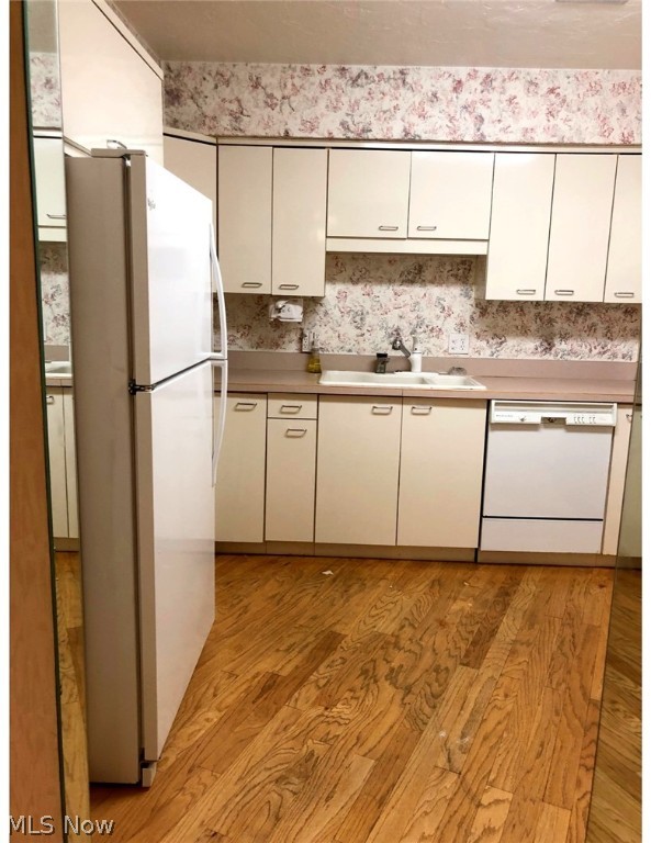 Acacia/Green Condo - Residential