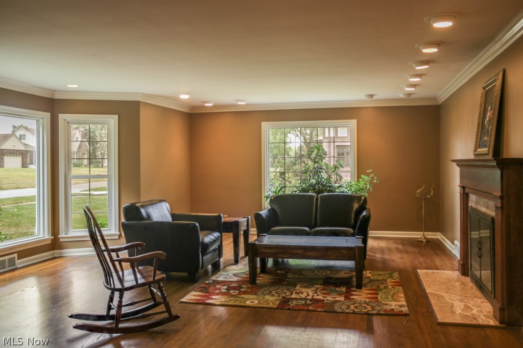 Sunset View 02 - Residential