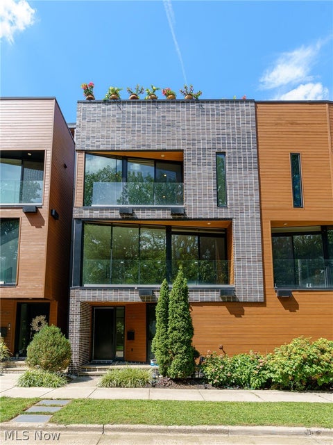 Photo of 2136 W 17th Street, Cleveland, OH 44113 (MLS # 5240764)