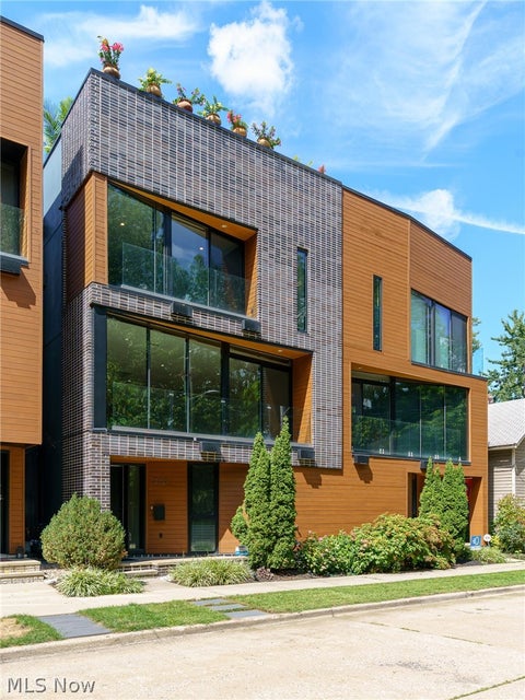 Tiny photo for 2136 W 17th Street, Cleveland, OH 44113 (MLS # 5240764)