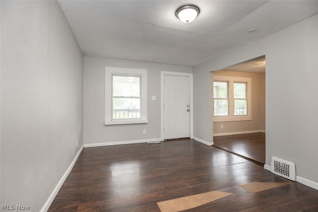 Photo of 3409 W 86th Street, Cleveland, OH 44102 (MLS # 5208024)