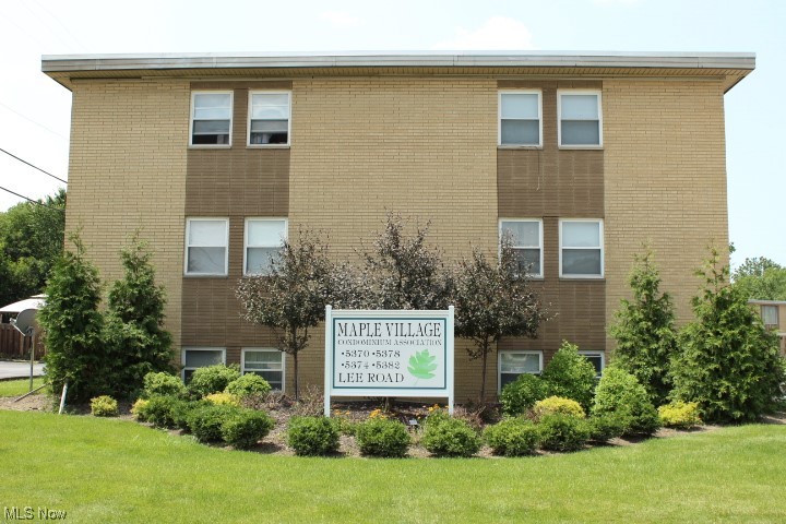 Maple Village Condo Bldg #5382-303 - Residential