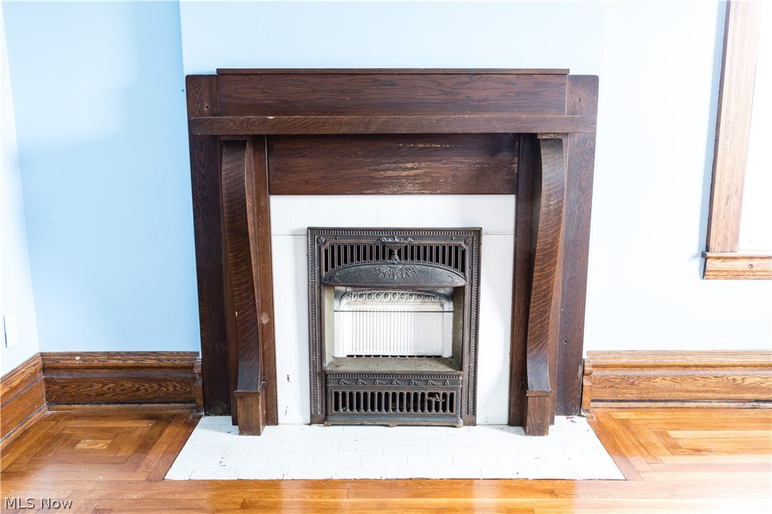 Elletson Adn - Residential