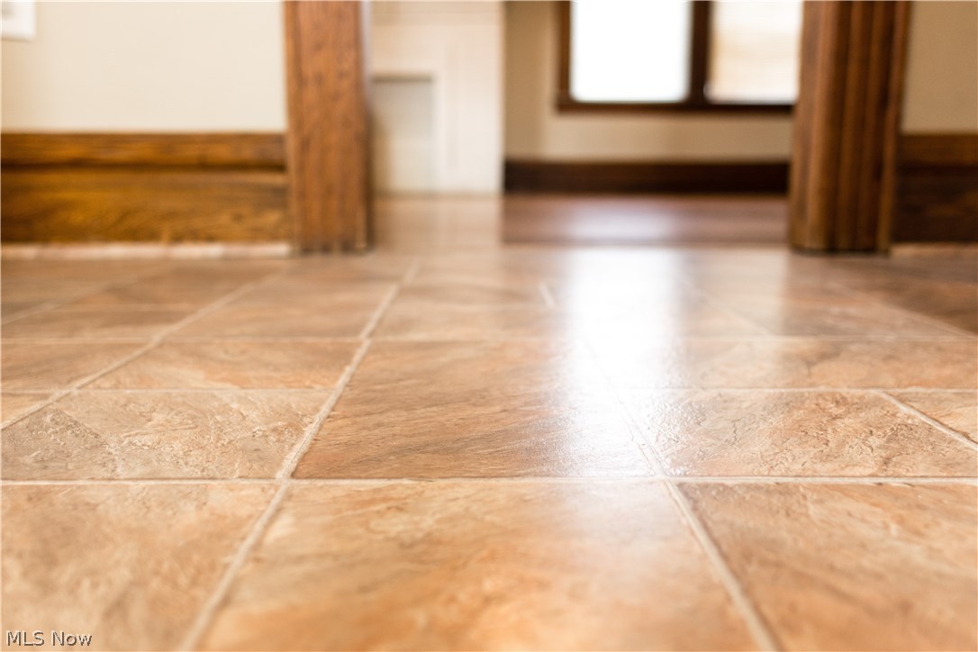 Elletson Adn - Residential