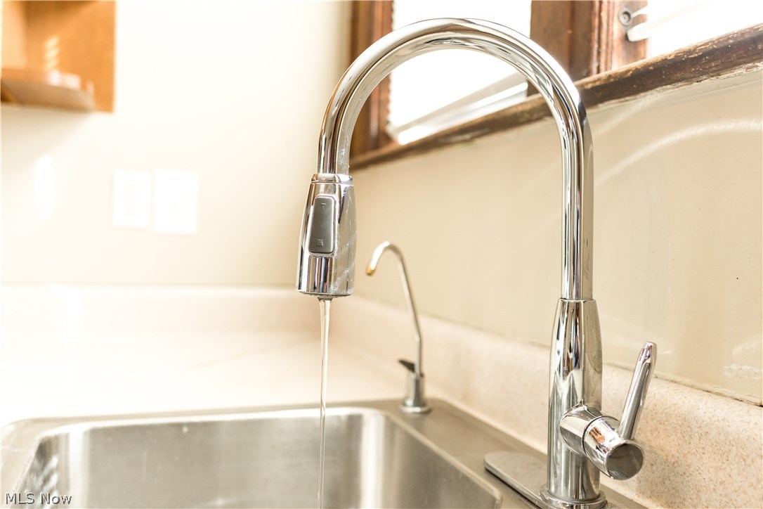 Elletson Adn - Residential