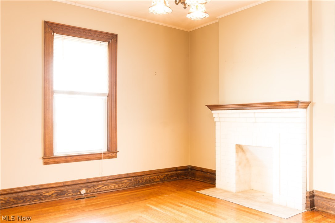 Elletson Adn - Residential