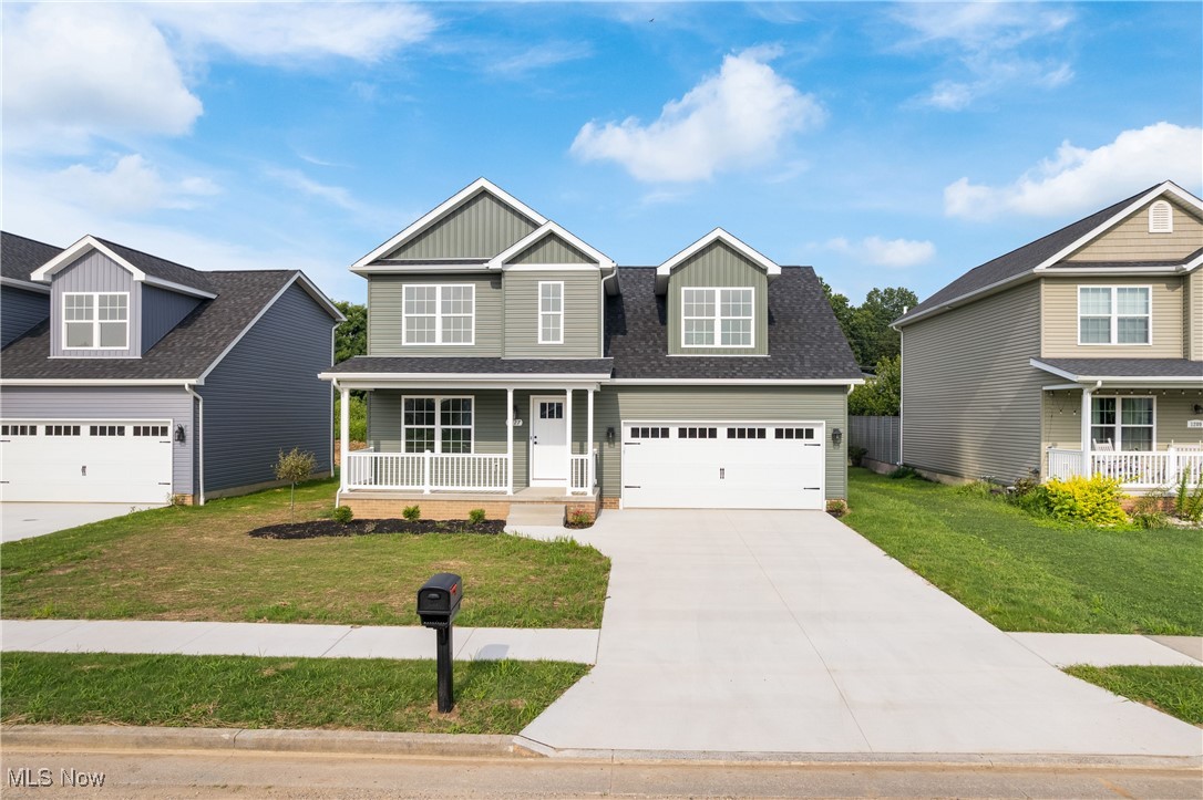 Welcome to this newly constructed home by Roseman Construction. With over 1700 sq.ft, this four bedroom home has a large living room opening into the dining area and kitchen. Kitchen has beautiful cabinetry and quartz countertops. Sliding doors from dining room area to a concrete pad. Upstairs you will LOVE the huge master suite with two walk in closets, master bath and sitting room. A second floor laundry is so convenient. Nice open area leading to three additional bedrooms. Spacious two car garage. Schedule your appointment today.