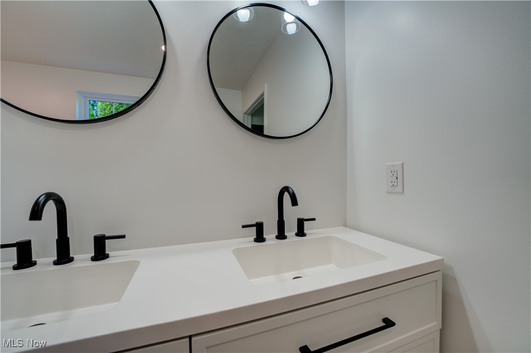 Vermilion/Lk 01 - Residential