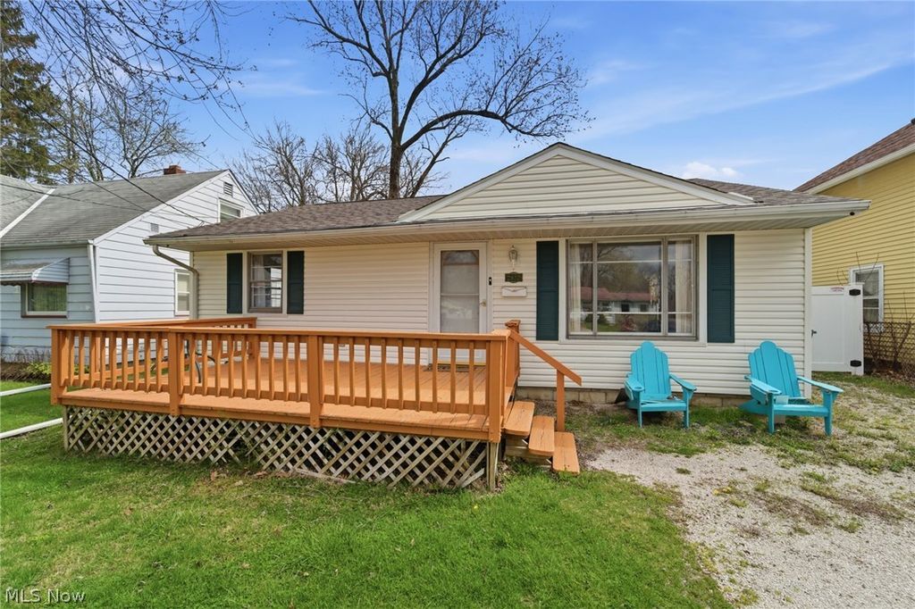 Photo of 2922 Columbus Avenue, Ashtabula, OH 44004 (MLS # 5200727)