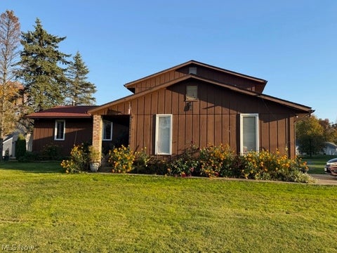 Photo of 641 Dunbar Road, Tallmadge, OH 44278 (MLS # 5255796)