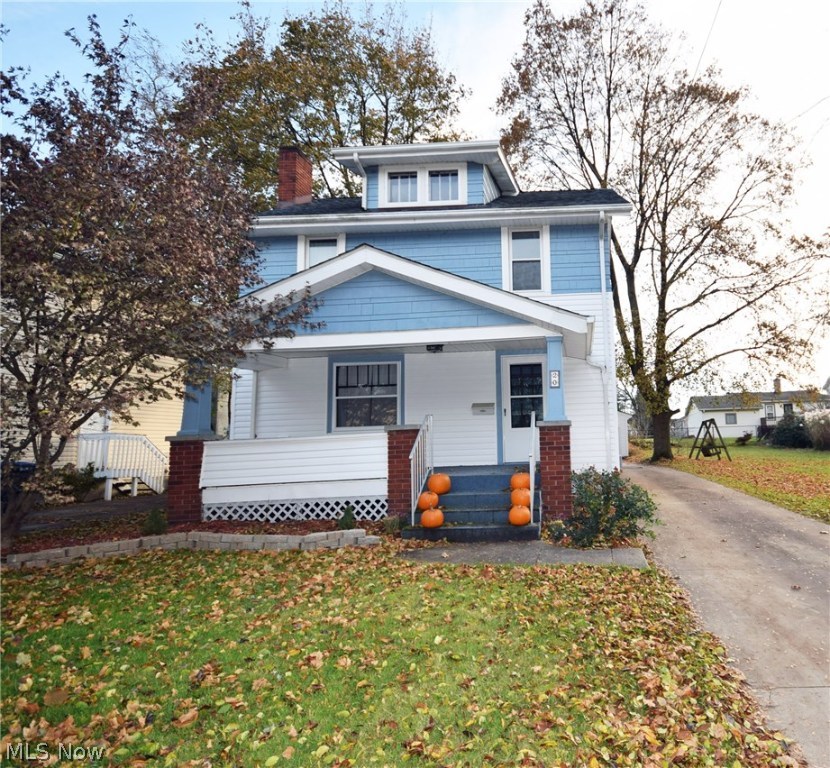 Absolute bargain! Unbelievable price! Move in ready with fresh paint, newer furnace, hot water tank, and April air system. No worries as this one comes with America's Preferred Home Warranty! Call today to schedule your showing! This one won't last long at this price!