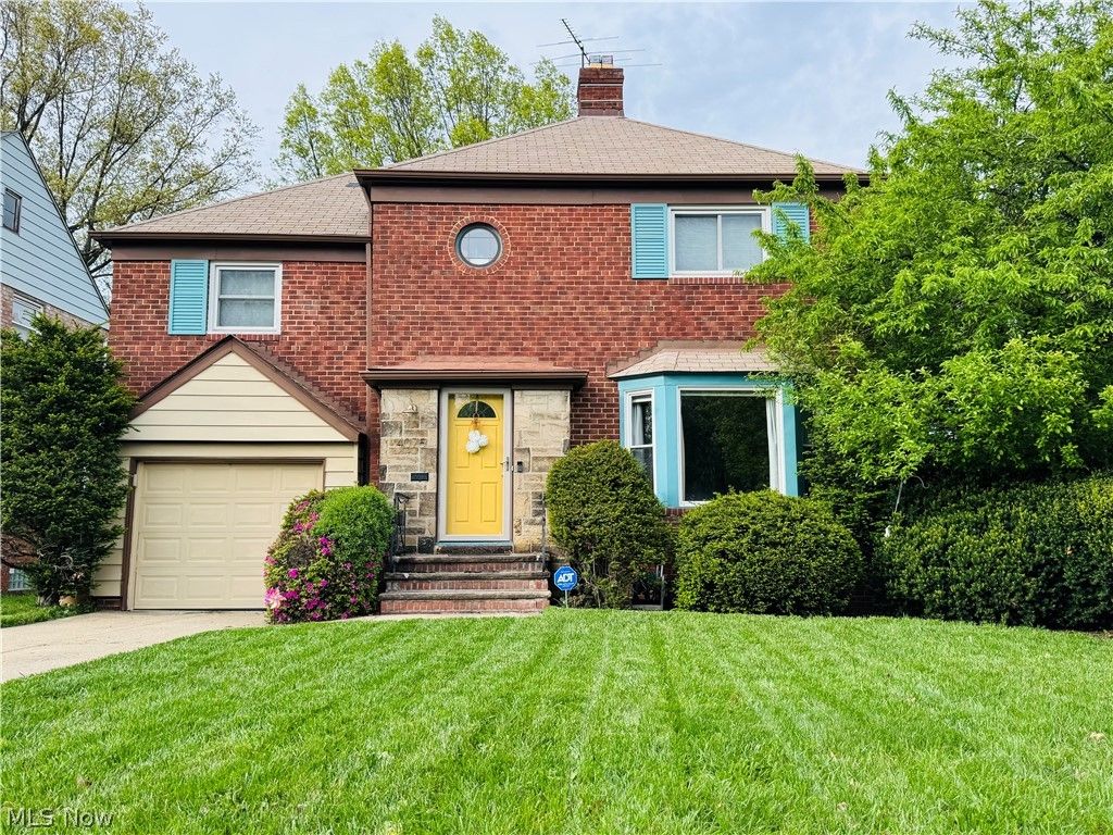 Photo of 4075 Ellison Road, South Euclid, OH 44121 (MLS # 5205615)