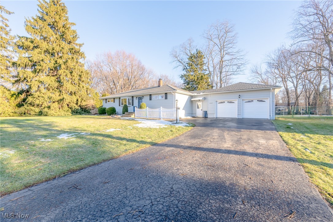 2597 Springlake Boulevard, Painesville, Ohio image 2