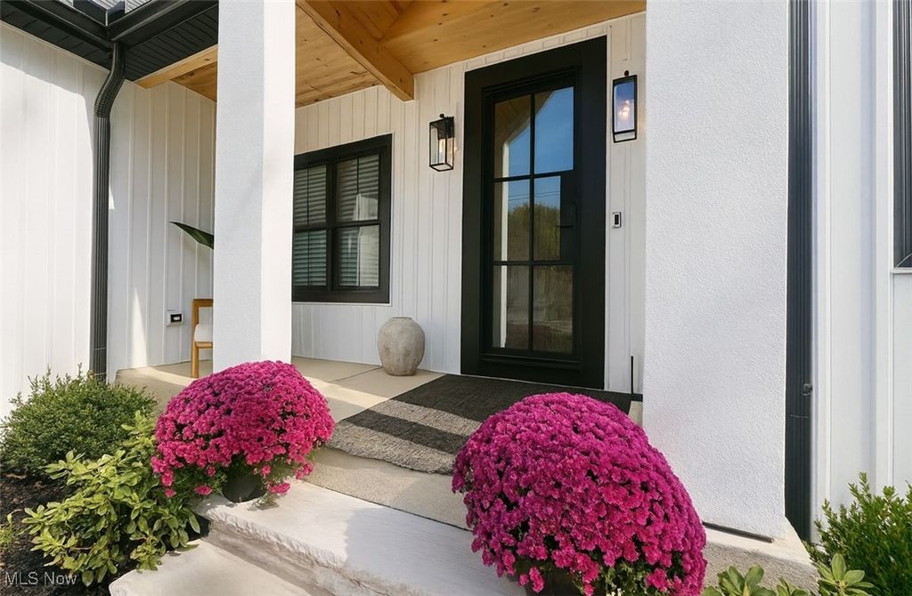 Photo of 2215 Bradley, Westlake, OH 44145 (MLS # 5170340)