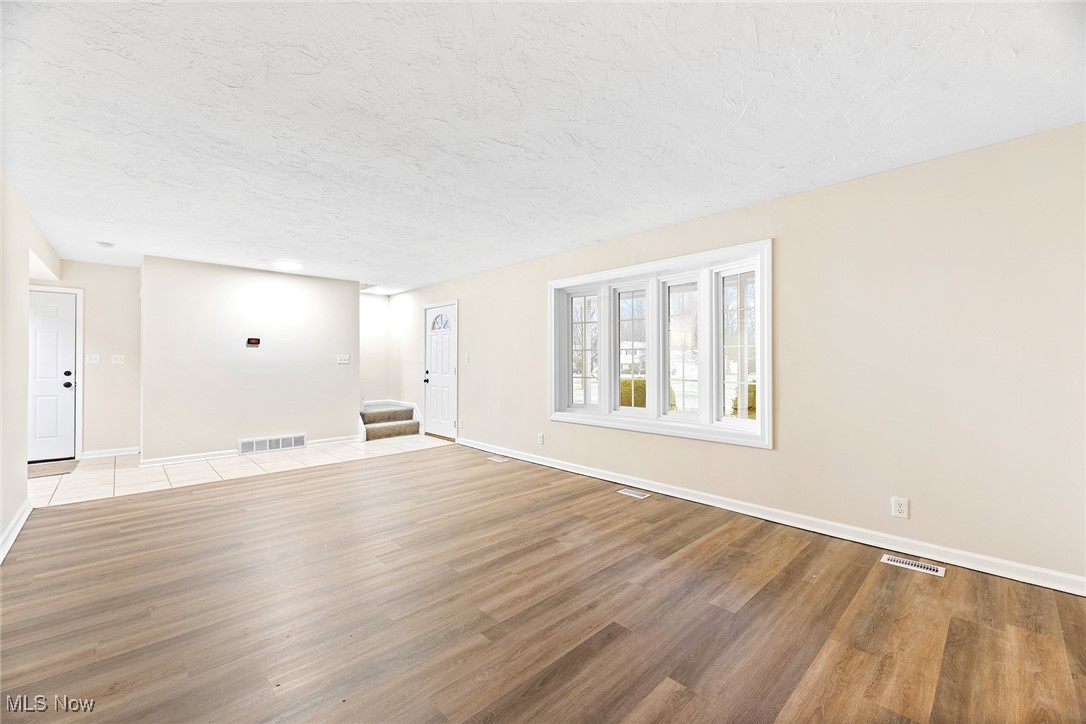 Mentor Grovelands Sub - Residential