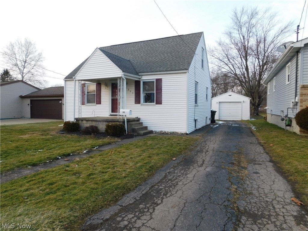 Photo of 343 Morrison Avenue, Newton Falls, OH 44444 (MLS # 5188990)