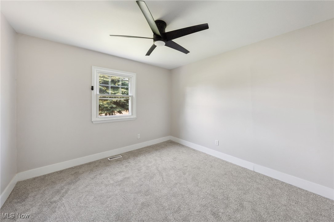 18216 Rockland Avenue, Cleveland, Ohio image 12